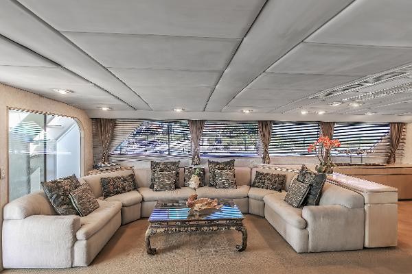 Broward Raised Pilothouse