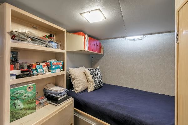 Broward Raised Pilothouse