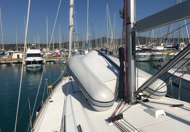 Beneteau Oceanis 38.1