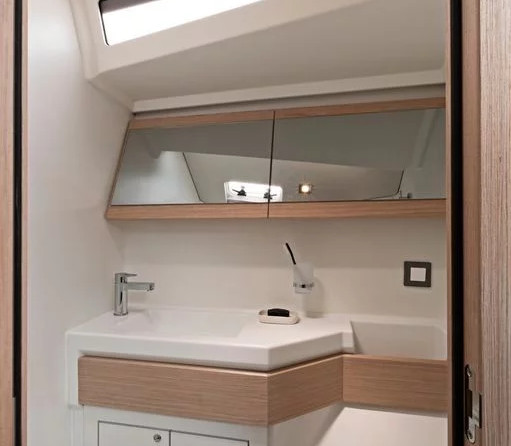 Beneteau Oceanis 46.1