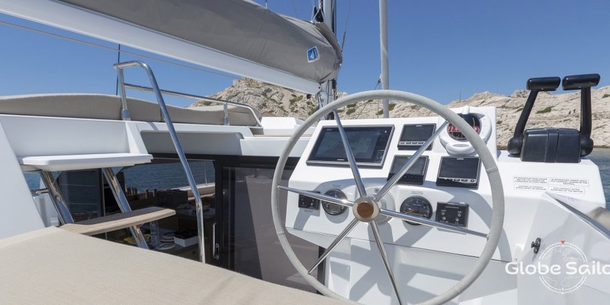 Fountaine Pajot Astréa 42