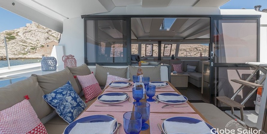 Fountaine Pajot Astréa 42