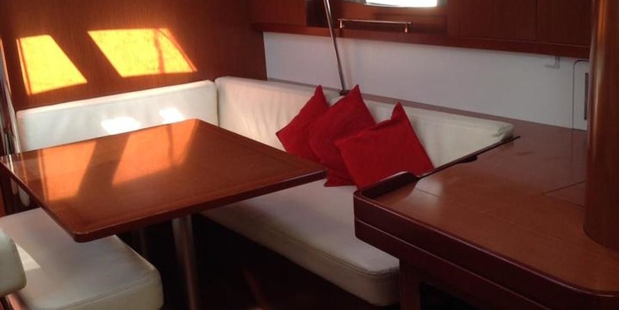 Beneteau Oceanis 46