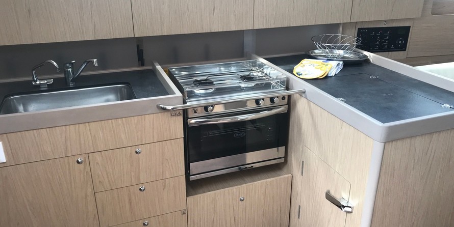 Beneteau Oceanis 41.1