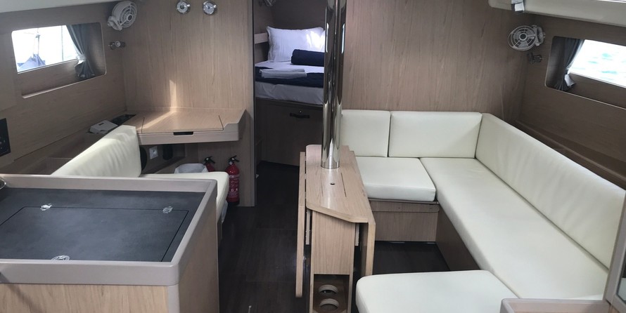 Beneteau Oceanis 41.1