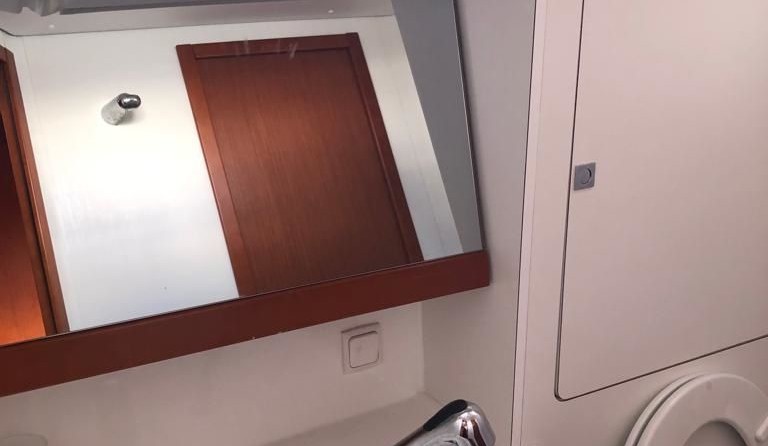 Beneteau Oceanis 48