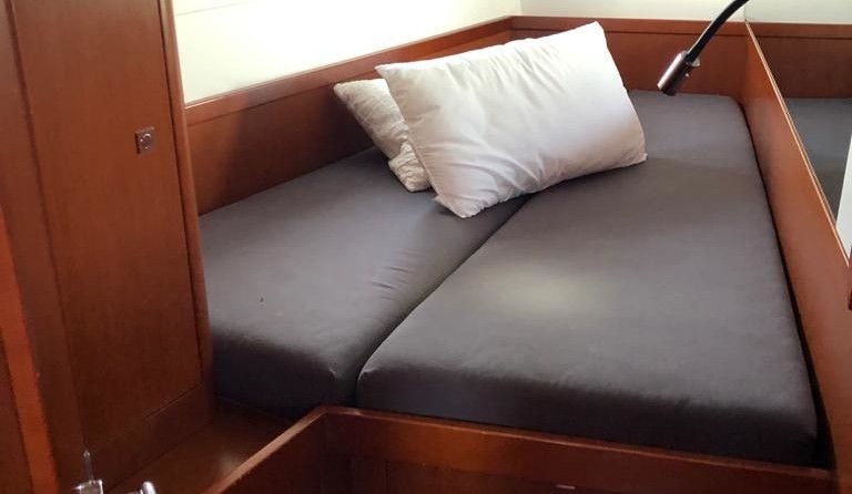 Beneteau Oceanis 48