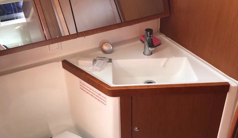 Beneteau Oceanis 41.1