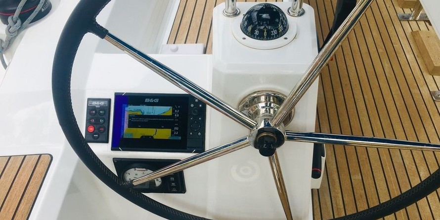Beneteau Oceanis 38