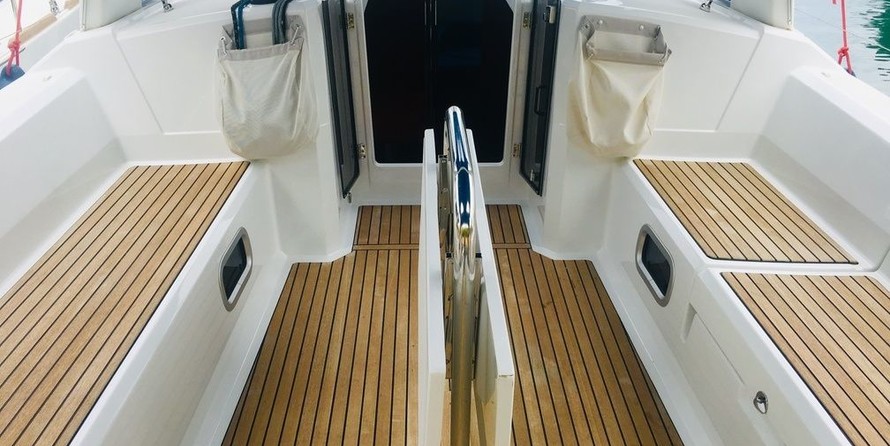 Beneteau Oceanis 38