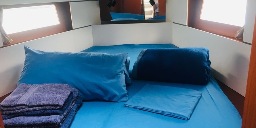 Beneteau Oceanis 38