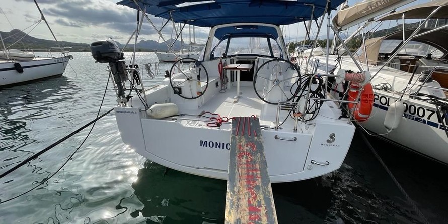 Beneteau Oceanis 38