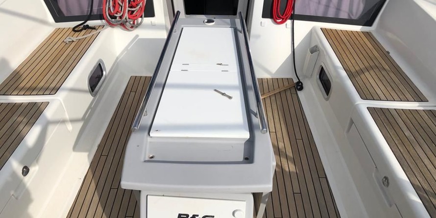Beneteau Oceanis 48