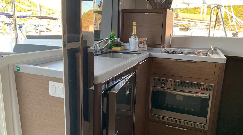 Lagoon 40