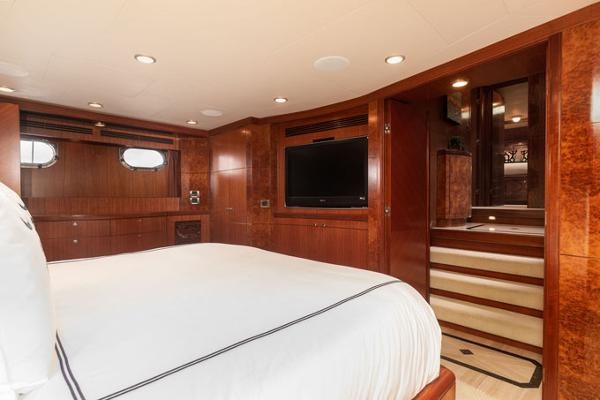 Ocean Alexander Open Flybridge Motor Yacht