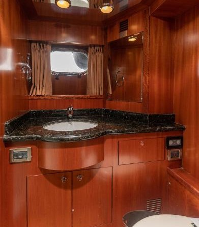 Ocean Alexander Open Flybridge Motor Yacht