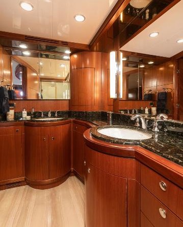 Ocean Alexander Open Flybridge Motor Yacht