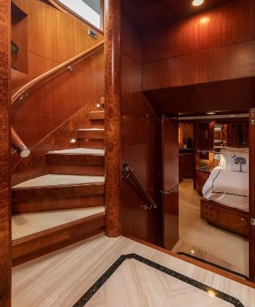 Ocean Alexander Open Flybridge Motor Yacht