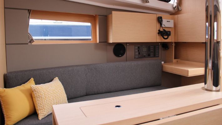 Beneteau Oceanis 35