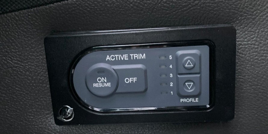 Lund Boats 2275 Baron Sport