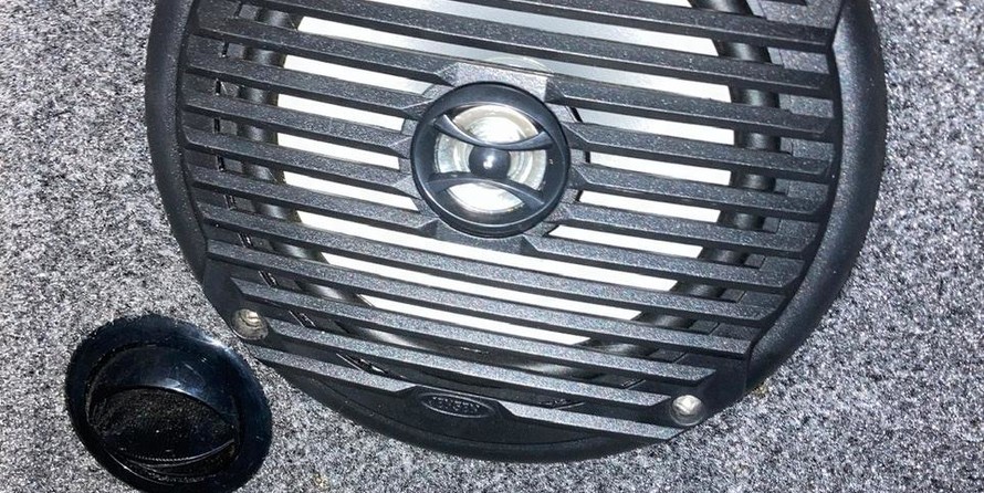 Lund Boats 2275 Baron Sport