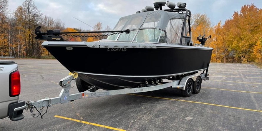 Lund Boats 2275 Baron Sport