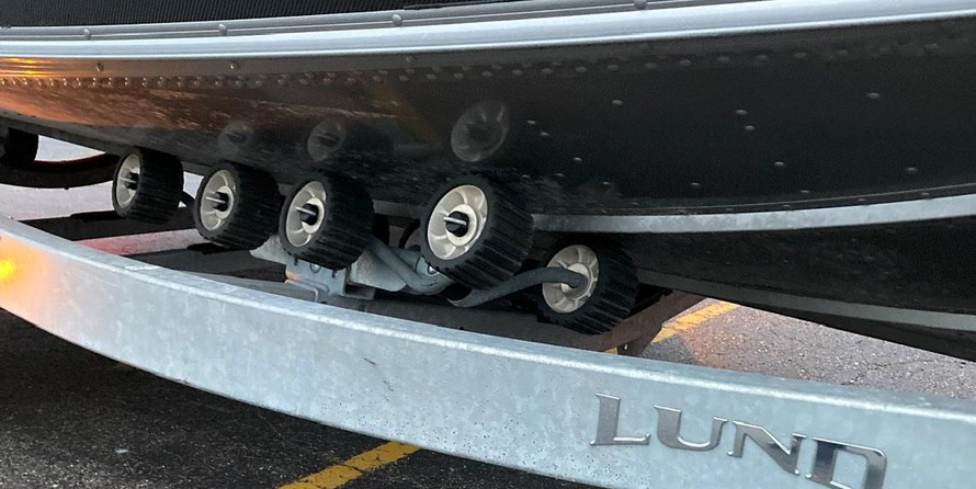 Lund Boats 2275 Baron Sport