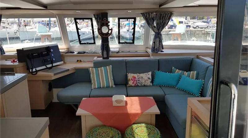 Fountaine Pajot Astrea 42