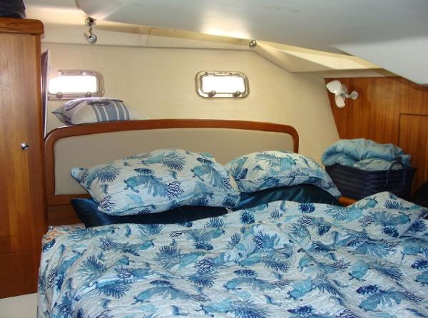 Marlow-Hunter 426 DS