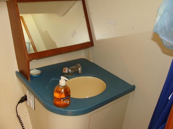 Marlow-Hunter 426 DS