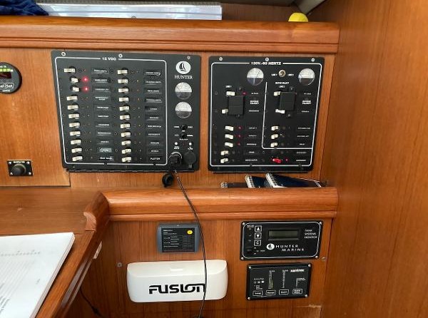 Marlow-Hunter 426 DS