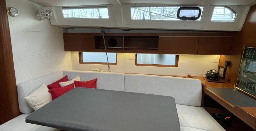 Beneteau Oceanis 46.1