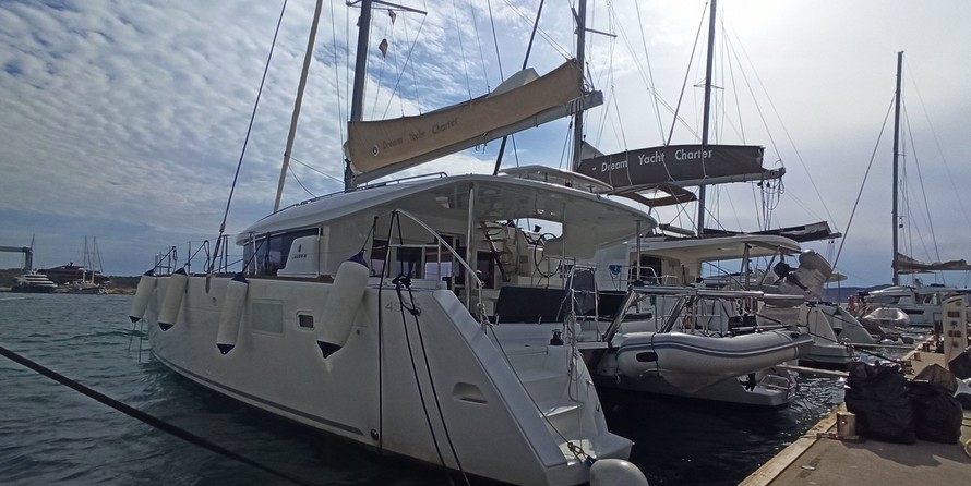 Lagoon 450 S