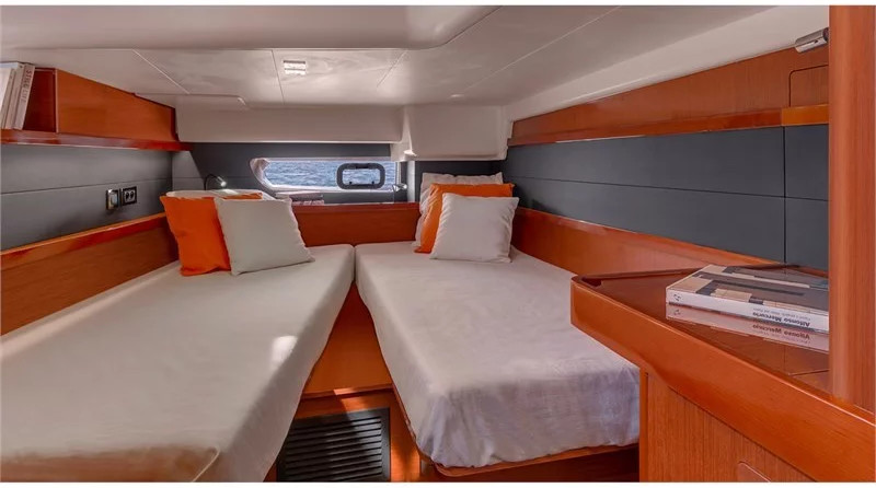 Beneteau Oceanis 60
