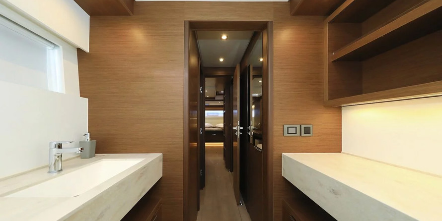 Lagoon 50 - 4 + 1 cab.