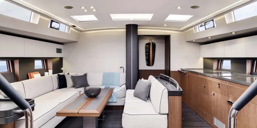 Beneteau Oceanis Yacht 62