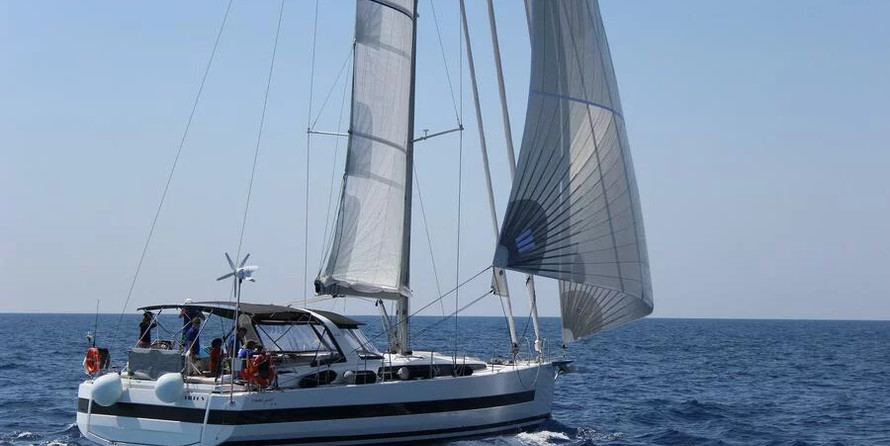 Beneteau Oceanis Yacht 62