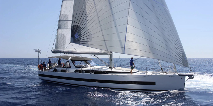 Beneteau Oceanis Yacht 62