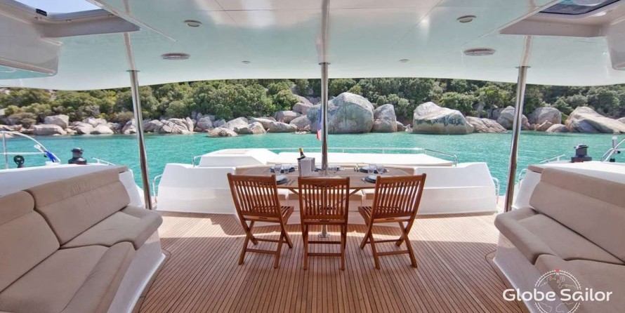 Fountaine Pajot Galathea 65