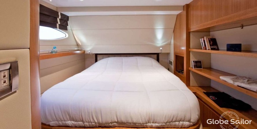 Fountaine Pajot Galathea 65