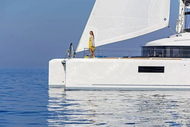 Lagoon 52 F