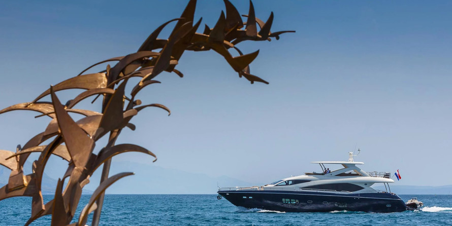 Sunseeker 86 Yacht