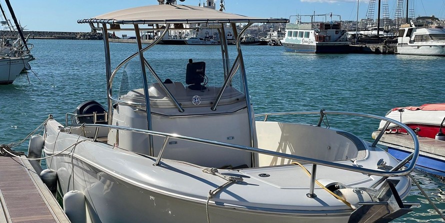 Jeanneau Cap Camarat 7.5 CC