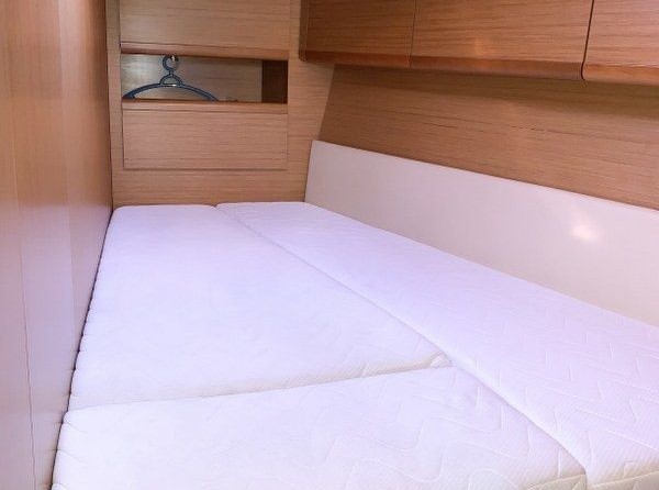 Jeanneau Sun Odyssey 49