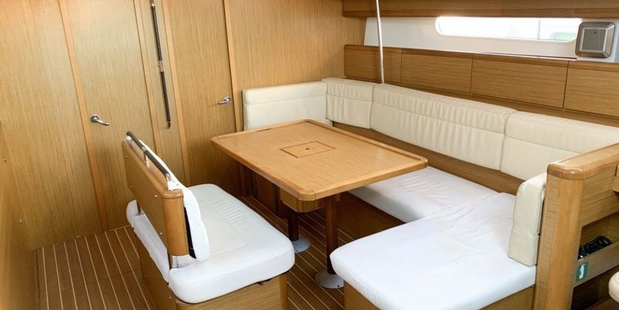 Jeanneau Sun Odyssey 49