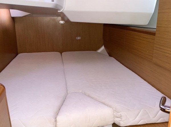 Jeanneau Sun Odyssey 49