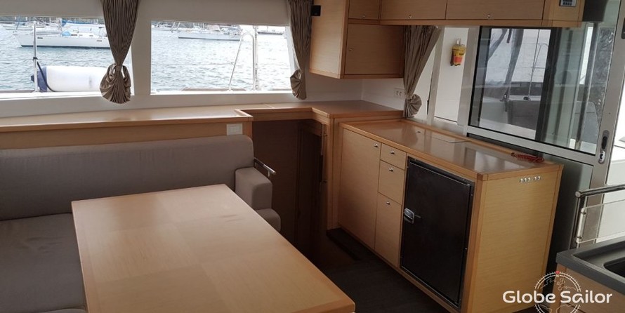 Lagoon 450 F