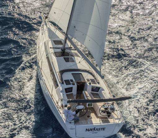 Dufour 360