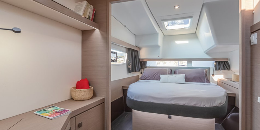 Fountaine Pajot Isla 40