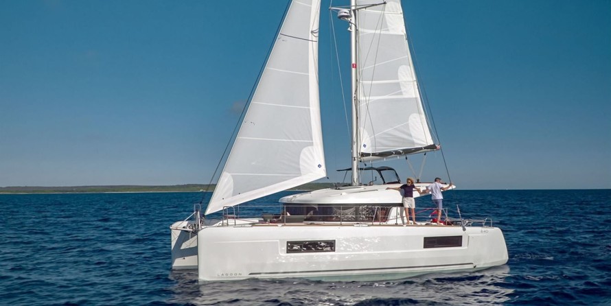 Lagoon 40